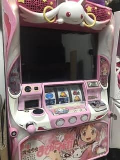 魔法少女まどかマギカ Aタイプ  実機 コイン不要機 家庭用電源付き 値下げのサムネイル