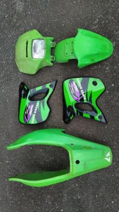 KSR80用外装カウルセット中古のサムネイル