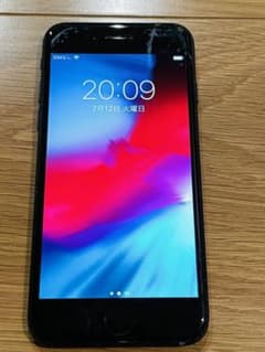iPhone 7 256GB SoftBankのサムネイル