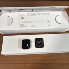 Apple Watch Series 5 Gold Aluminum 本体、箱のサムネイル