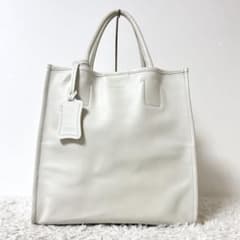 美品】 ヒロフ レザー トートバッグ ハンドバッグ A4可 チャーム付 白