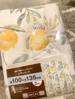 レモン柄　カーテンのサムネイル