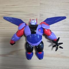 ベイマックス　フィギュア　パープル　ムラサキ