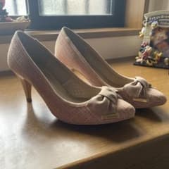 リボン付きピンクハイヒールパンプスELLEPLANETEのサムネイル