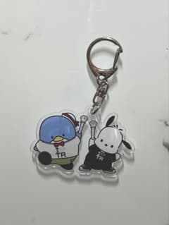 TREASURE サンリオ アクリルキーホルダーのサムネイル