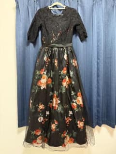 ★未使用新品★フラワープリントロングドレスのサムネイル