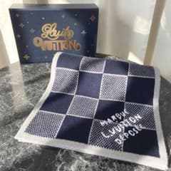 ルイヴィトン マフラー ダミエヘリテージ M90776 HF3234 ネイビー マフラー・ダミエ ヘリテージ S00｜ルイ・ヴィトン 公式サイト