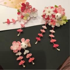 1113作アンパ様専用 七五三髪飾り つまみ細工のサムネイル