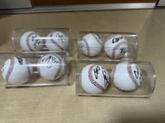 カープ選手直筆サイン入り野球ボール8個セットのサムネイル