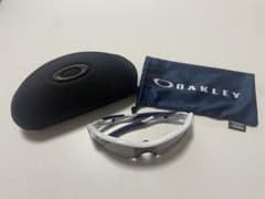 Oakley スポーツサングラス ケース付きのサムネイル