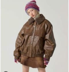 フェイクレザー ボンバージャケット TINA：JOJUN TINA：JOJUN（ティーナジョジュン）の「フェイクレザー ボンバー