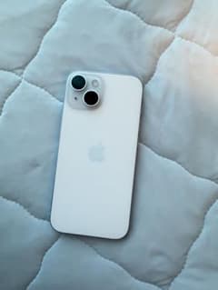 Apple iPhone 15 本体のサムネイル