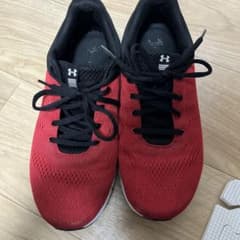 Thumbnail of か*ん様 Under Armour ランニングシューズ レッド/ブラック　26.