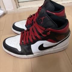NIKE AIR JORDAN 1 MID スニーカーのサムネイル