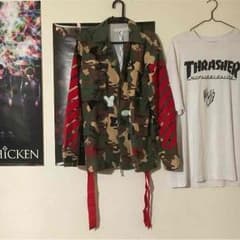 off-white 迷彩ジャケットのサムネイル