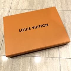 大幅値下げ★VUITTON ルイヴィトン ストール 化粧箱 空箱のサムネイル