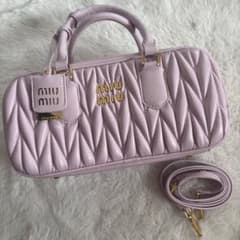 MIU MIU ライトパープル ショルダーバッグのサムネイル