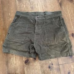 BIRDWELL BEACH BRITCHES オリーブ色ショートパンツのサムネイル