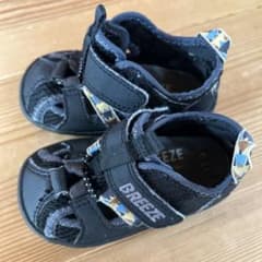 BREEZE ブラック サンダルのサムネイル