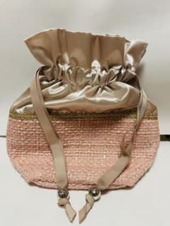 【新品】ピンクのツイード巾着袋のサムネイル