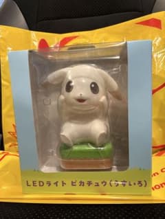 ポケモンセンター LEDライト ピカチュウ うすいろ　購入袋付きのサムネイル