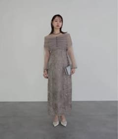 チュールオフショルダー花柄Iラインドレスワンピースのサムネイル