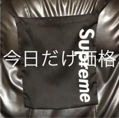 シュプリームトートバッグのサムネイル