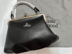 美品✨Vivienne Westwood ショルダーバッグのサムネイル