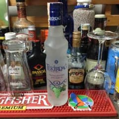 トルコの伝統酒【ラク】のサムネイル