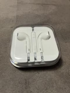 iPhone純正イヤホンのサムネイル