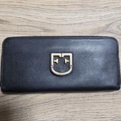 ひ*♡様 FURLA 黒 レザー 長財布のサムネイル