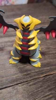 DP05 立体ポケモン図鑑 ギラティナ - メルカリ