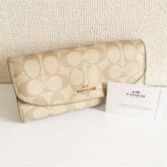専用【新品】COACH ホワイト×ベージュ 長財布のサムネイル