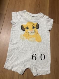 H&M ライオンキング  シンバ　半袖　ロンパースのサムネイル