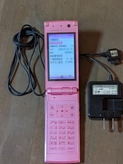docomo F-08M 折りたたみ式携帯電話 ピンク NTT docomo FOMA F-08A 携帯電話 本体 ピンク - メルカリ