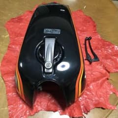 ホンダ　CB400N CB250N スーパーホーク3 タンクのサムネイル