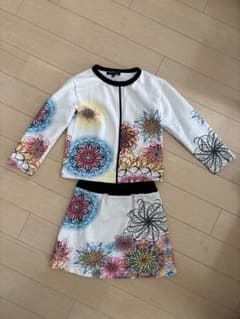 アニエスベー　Agnes b 花柄刺繍ジャケット＆スカートセットのサムネイル