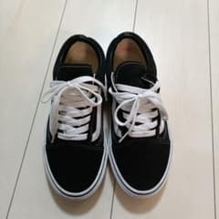 VANS Old Skool ブラック ホワイト スニーカーのサムネイル