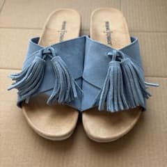 MINNETONKA タッセル サンダル ブルーのサムネイル