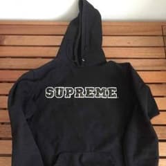 supreme パーカーのサムネイル