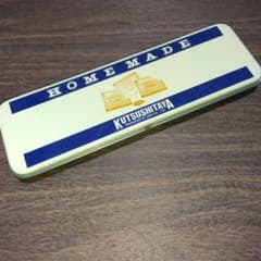 靴下屋　缶ペンケース　レトロのサムネイル