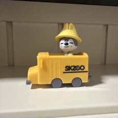 SKZOO ミニカー スクールバス フィギュア WOLF CHANのサムネイル