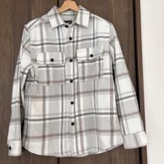 10月6日までの出品！H&M チェック柄 長袖シャツ Sサイズのサムネイル