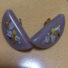 レジンピアスのサムネイル