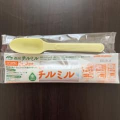 チルミル試供品とスプーンのサムネイル