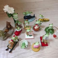 コポー カエル 置物 廃盤 レア フィギュア 13セット！ コポー カエル 置物 廃盤 レア フィギュア 13セット！ - メルカリ