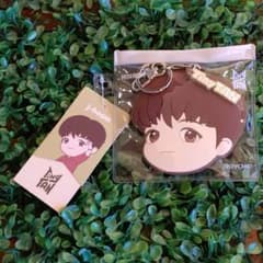 BTS Tinytan dynamite 미러 제이 호프