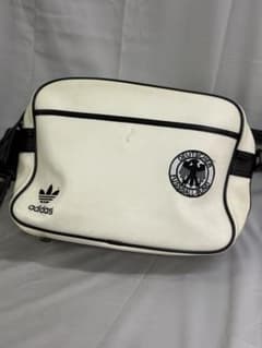 98年 adidasドイツ代表 FRANCE98 ショルダーバッグ 当時物のサムネイル