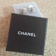 CHANEL ピアス 正規品のサムネイル