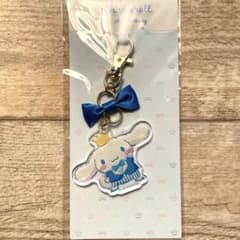 【新品】シナモロール 20周年 アクリルチャーム 王冠 ブルーのサムネイル